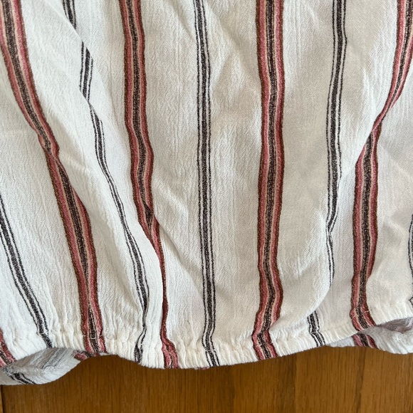 Woman’s size large blouse - Picture 5 of 6